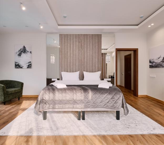 room thumbnail